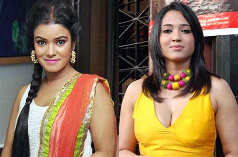 sonalee replaces rii as the anchor of colors bangla s