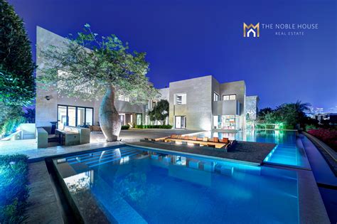 luxury villas  houses  sale  dubai iucn water
