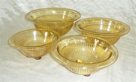 Federal Glass Co Mixing Bowl Set Of 4 Graduated Bowls In Amber Etsy