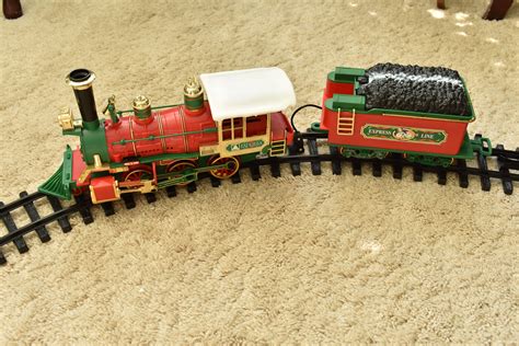 straight holiday express animated train set replacement tracks  bright  saceduvn