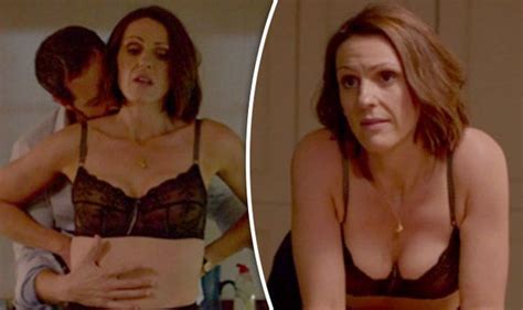 doctor foster season 2 suranne jones strips completely