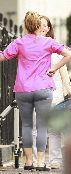 Kate Garraway S Looking Swell In Her Pregnancy Leggings Daily Mail Online