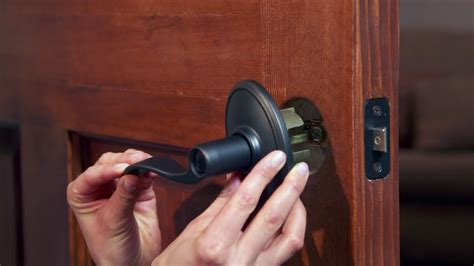 properly install door knobs  levers
