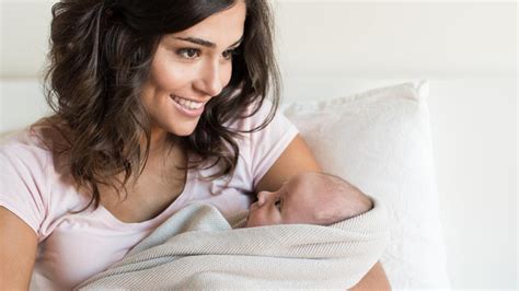 world breastfeeding week all you need to know about the benefits of breast milk fitness