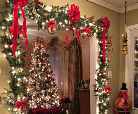 easy diy ways  decorate  home  christmas twins dish