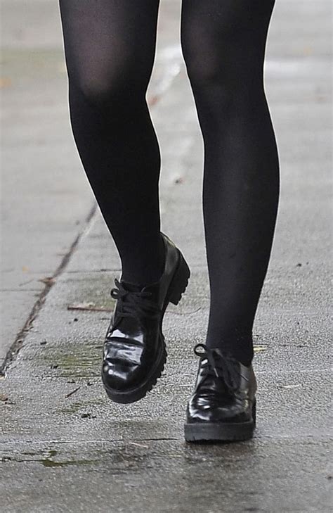 celebrity legs and feet in tights elle fanning`s legs and
