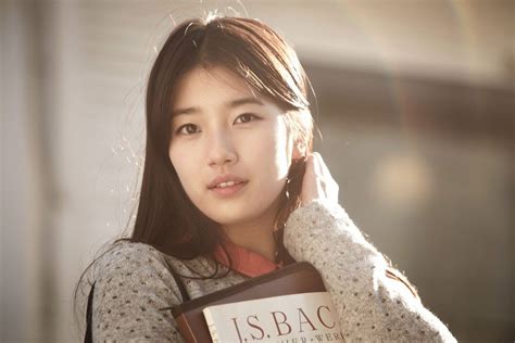 11 images that prove suzy only gets prettier as time passes