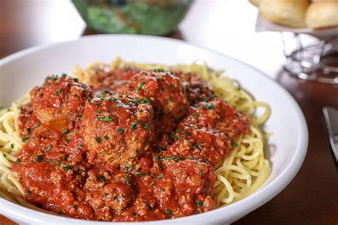 All The Pasta You Can Eat With Olive Garden’s Never Ending Pasta Pass