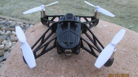 parrot drone orak hydrofoil test stabilite  autonomie en stationnaire
