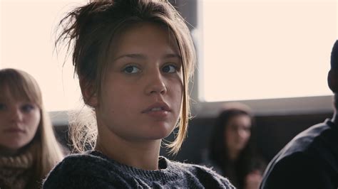 adele exarchopoulos as adele in la vie d adele blue is the warmest