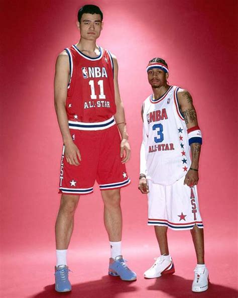 26 photos of 7â€™6â€ tall basketball player yao ming making other