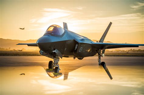 ten reasons     remains  worlds dominant stealth fighter