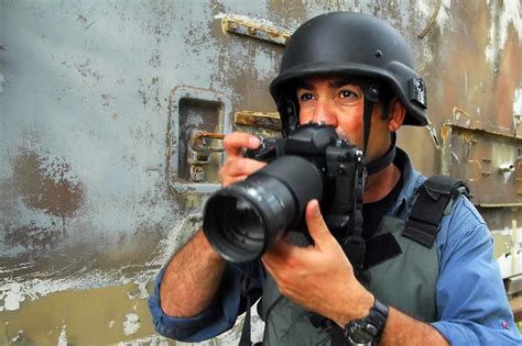 marine corps jobs  combat photographer