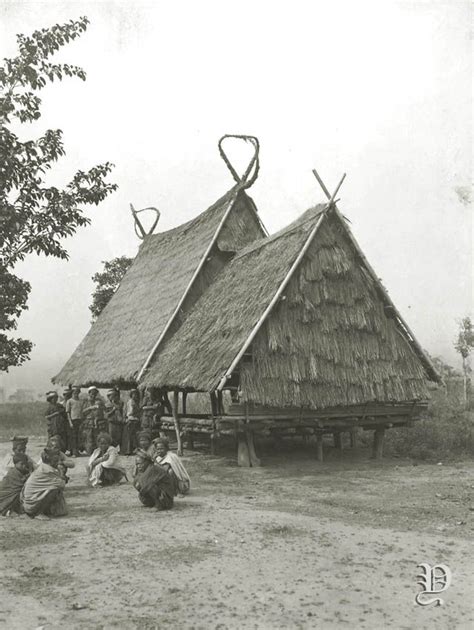 rumah adat  kampung nondowa sulawesi tengah indonesie sekitar  palapa rumah  sejarah