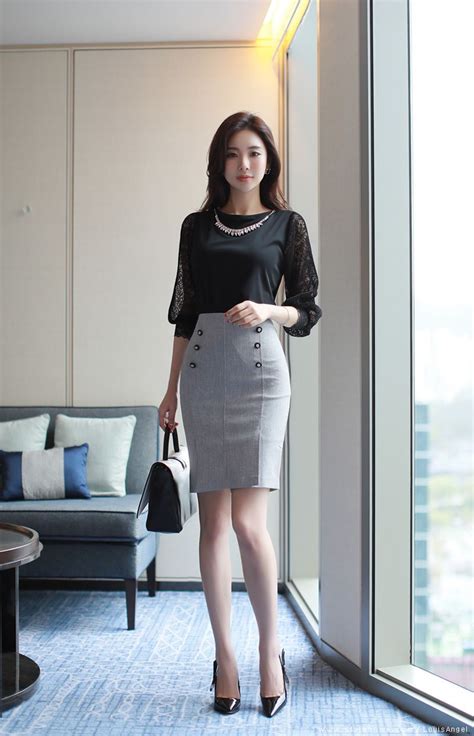 Pin By Elect Lady On Fashion Work Outfits Women Korean Fashion