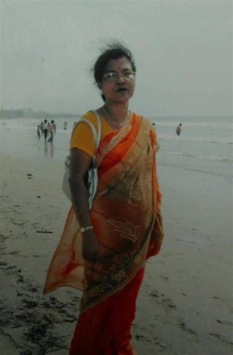 Mast Desi Doodhwali Randi Neelima Bhabhi Photo Album