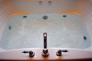 clean  jets   whirlpool  jacuzzi bathtub