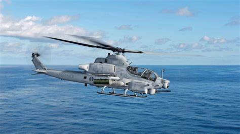 bell ah  attack  reconnaissance helicopter engineered   extreme