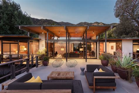 post  beam  pasadena offers classic california living   mid century house