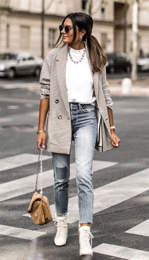great outfit  work fur bag boots jeans blazer white