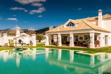 promo    sqft luxury villa marbella    spain