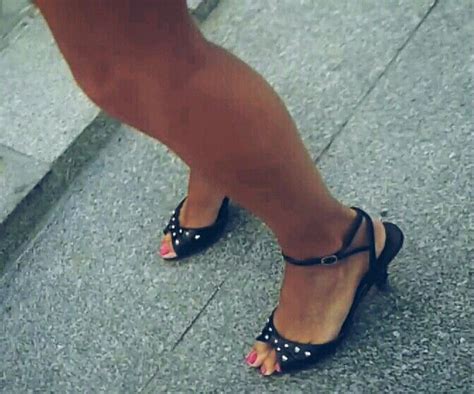 53 best images about hot girls in street feets and legs barefoot voyeur spy spycam on pinterest