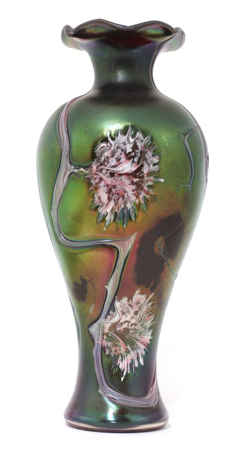 Lot 10 An Art Nouveau Art Glass Vase