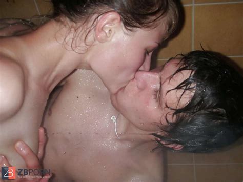 threesome in the shower zb porn