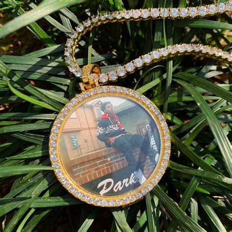 personalized photo medallions necklace  men engraved giftsly