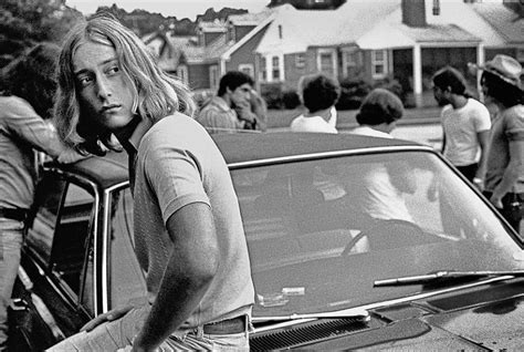 84 Intimate Portraits Of 1970s Rebellious Youth Captured By High School