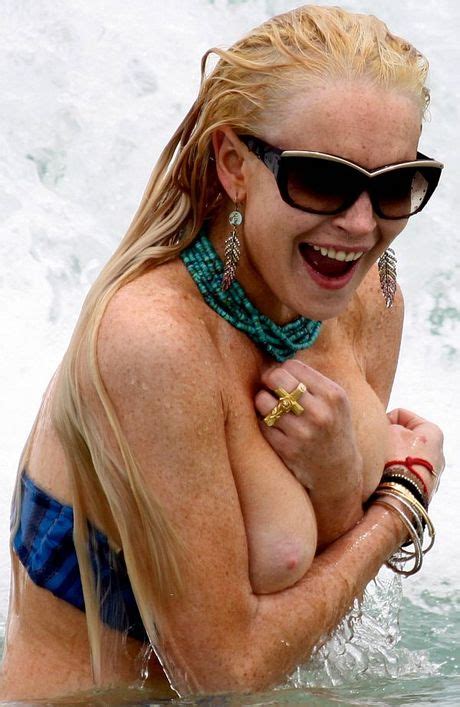 lindsay lohan nude topless slip oops huge boobs big tits wet celebrity leaks scandals sex