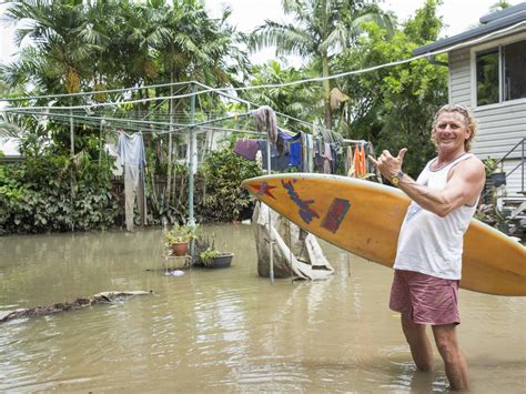 townsville floods clean up begins in city as regions now on alert