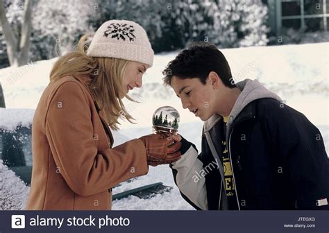 Elizabeth Mitchell And Eric Lloyd The Santa Clause 2 2002