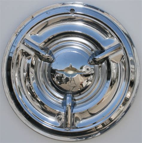 cal custom aftermarket  hubcaps cal custom wheel covers set
