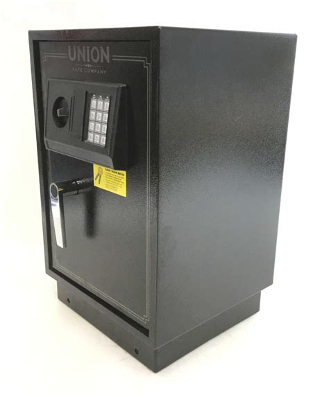 lot union safe   cubic ft electronic safe