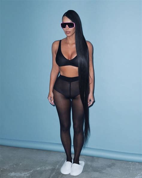 Kim Kardashian Thefappening Sexy Poosh 3 Photos The
