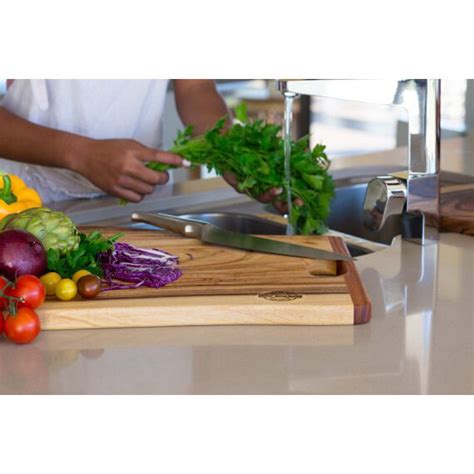 small single handle  bangalow chopping board chefs essentials