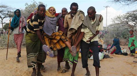 thousands  hungry somali refugees trek  ethiopia  flee drought cgtn