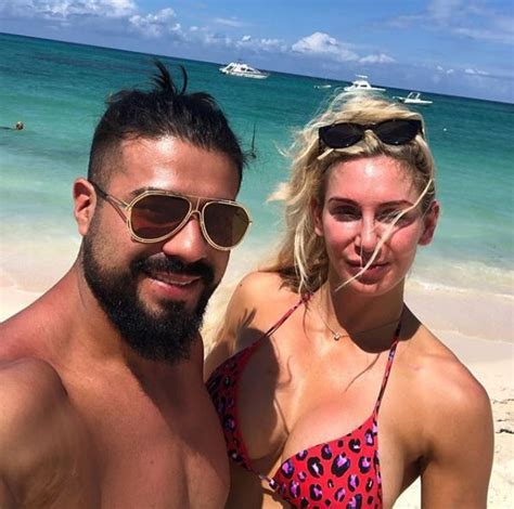 Photo News Andrade Finally Engages Charlotte— See