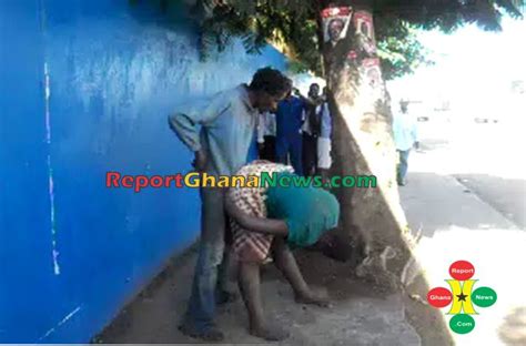 2 mad people bonking on the streets report ghana news