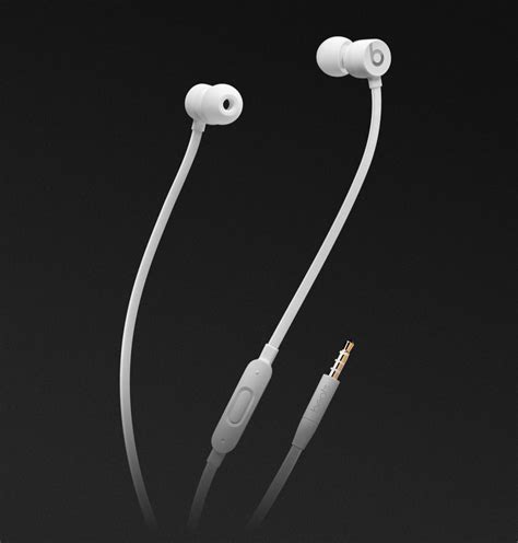 apple earphones decibels