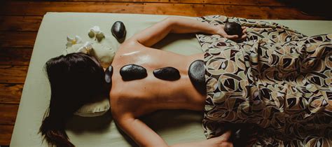 Hot Stone Therapy Massage Pura Vida