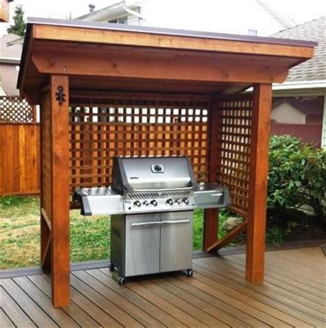covered outdoor bbq area