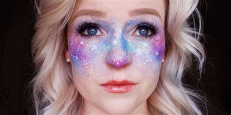 20 Photos Of Galaxy Faux Freckles Galaxy Makeup
