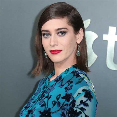 Lizzy Caplan Exclusive Interviews Pictures And More