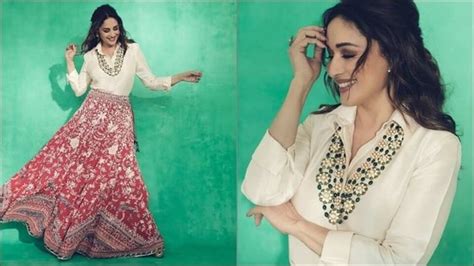 madhuri dixit looks like epitome of ‘nazakat in silk top pink parsi