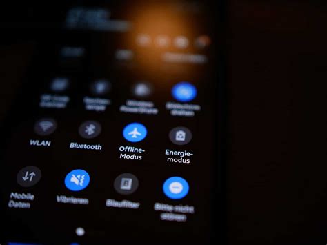 phones dark mode doesnt necessarily save  battery life tech explorist