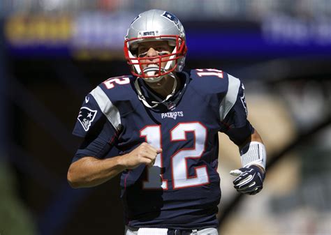 tom brady  playing sunday ill