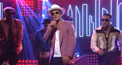 watch bruno mars and mark ronson funk up snl rolling stone