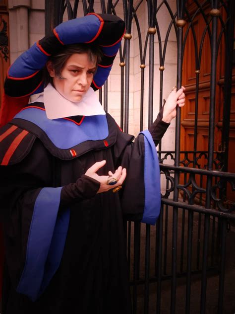 Melcolley As Claude Frollo From The Hunchback Of Notre Dame Cosplay
